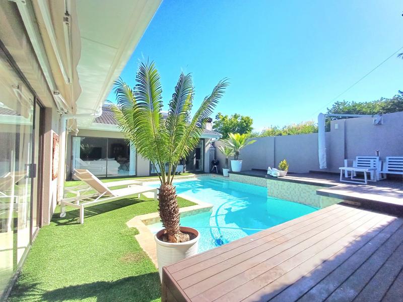 5 Bedroom Property for Sale in Welgemoed Western Cape